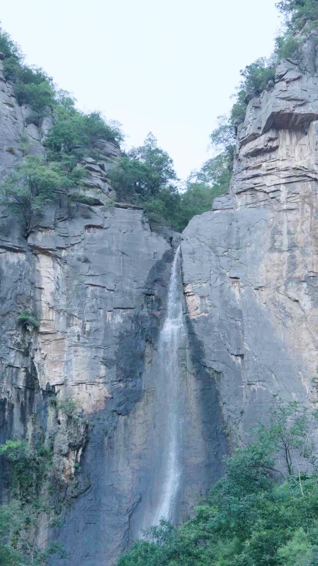 Episode 1 - Kakek Sakti Live Streaming